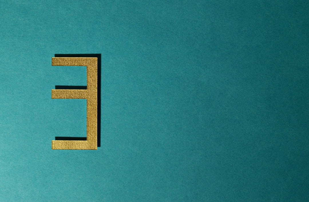 对象属性操作:精细控制你的数据